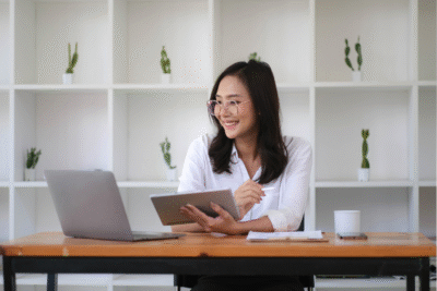 8 Ways to Find One Extra Hour in Your Week for Freelance Writing