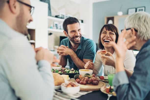 DINNER PLANS WITH FRIENDS AND FAMILY COULD HELP YOUR MOOD