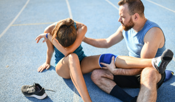 Prevent-Knee-Injuries-in-Female-Athletes