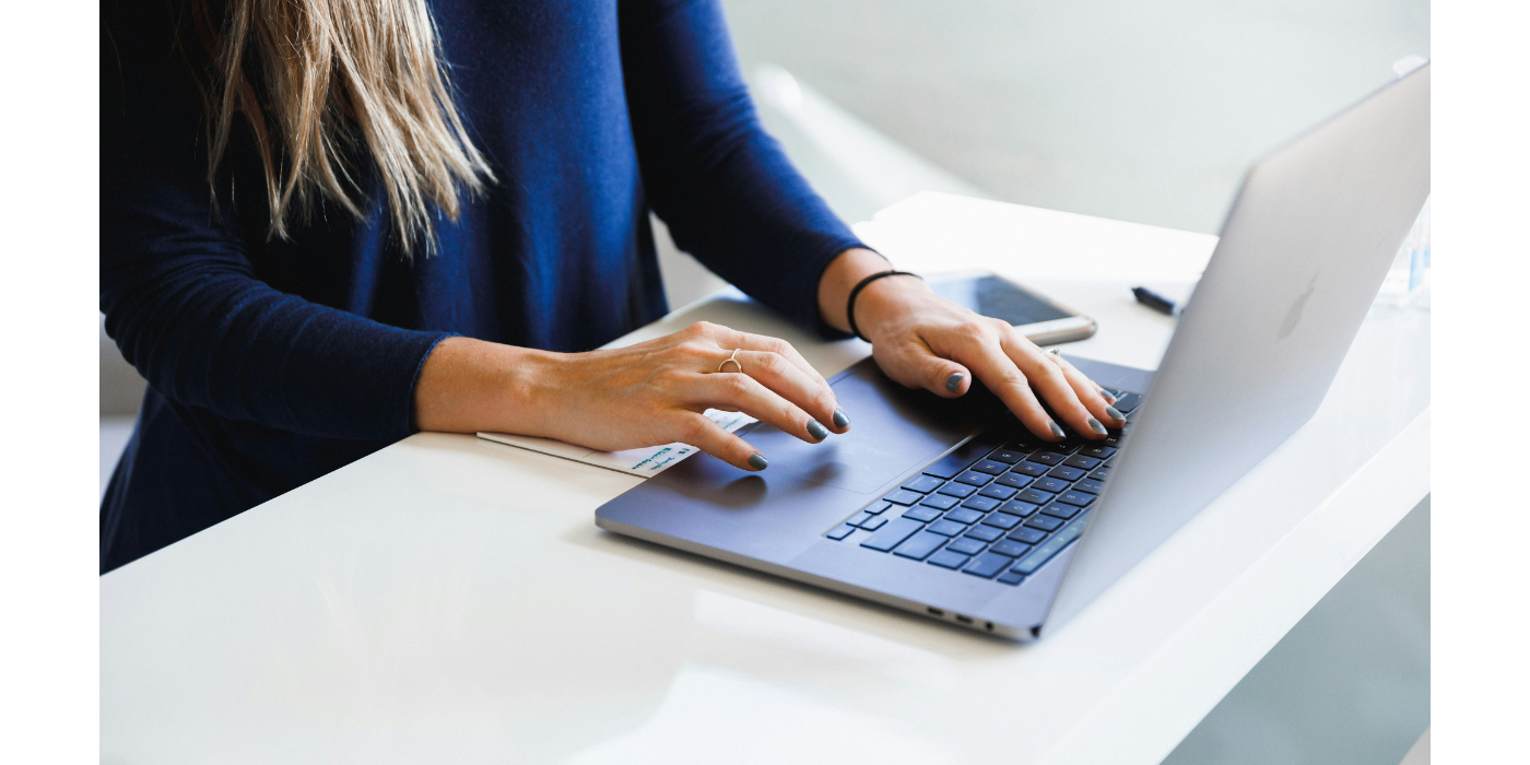 habits of freelance writers woman working on laptop